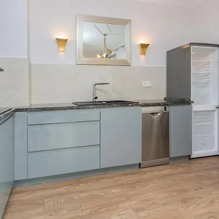 Apartament Avra I Stare *